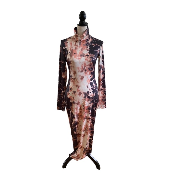 Long Sleeve Mock Neck Maxi Dress - Picture 2 of 3